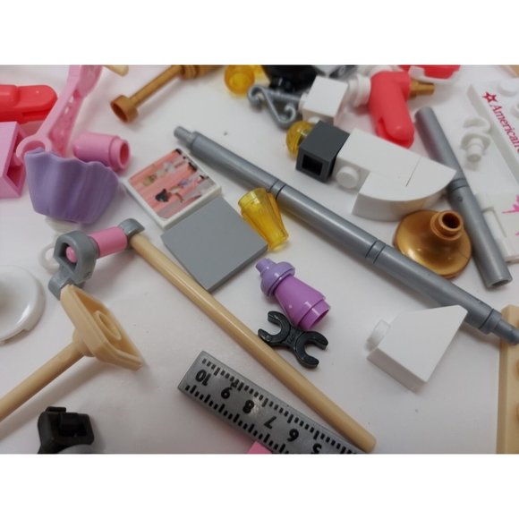 American Girl Mega Construx Isabelle's Ballet Recital Set - Picture 8 of 16